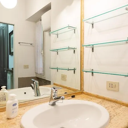 Cartari In Apartamento *